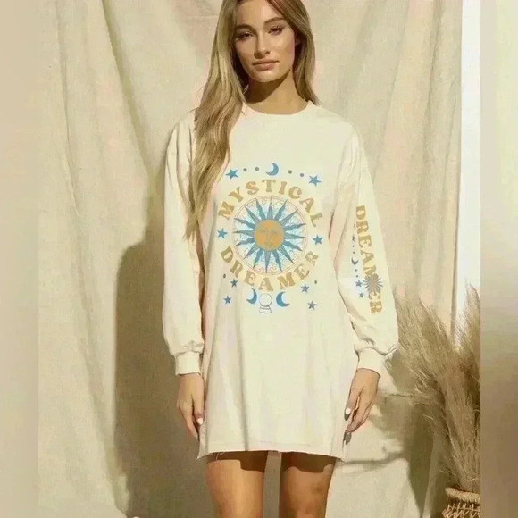 Mystical Dreamer tshirt dress - Picture 1 of 6